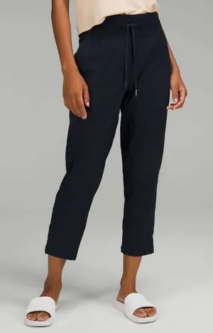 Lululemon Dance Studio Mid-Rise Crop 25" in Navy Size 6 thumbnail 1