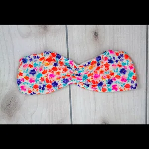 🔴 PINK Victoria’s Secret Floral Bandeau Top | Size M thumbnail 2