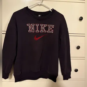Nike crewneck sweatshirt thumbnail 1