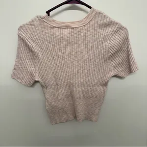 Abercrombie and Fitch Pink Short Sleeve Cropped Sweater thumbnail 4
