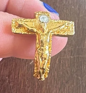 Vintage Gold Cross Ring with Rhinestone thumbnail 1