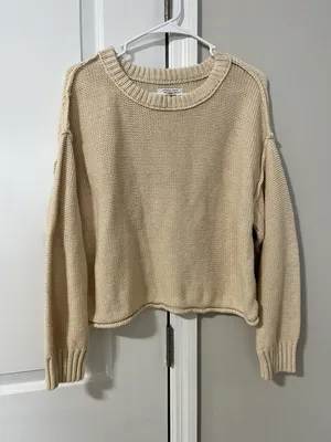 Sweater thumbnail 1