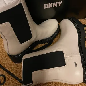 DKNY crystal boots size 6.5 thumbnail 1