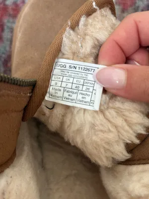 UGG Neumel Boots thumbnail 8