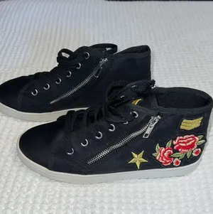 Madden NYC Candsy 8M High Top Lace Up Zipper thumbnail 1