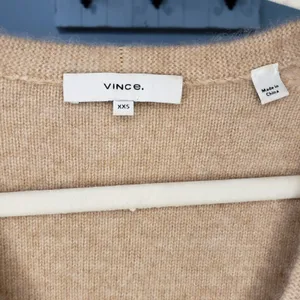 Vince Cashmere Weekend V-Neck Sweater XXS thumbnail 3