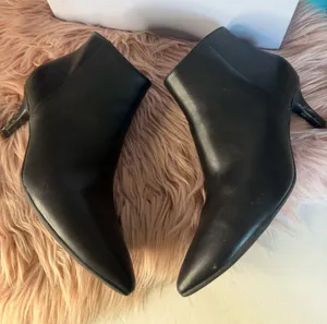 AEROSOLES Edith Faux Leather Boots Black Size 8 thumbnail 1