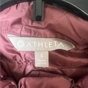 Athleta Woman Small Quilted Sleeveless Puffer‎ Vest Burgundy thumbnail 7