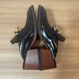 Steve Madden Black Loafers with Gold Chain Sz 6 thumbnail 9