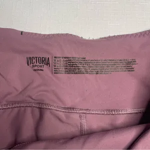 Victorias Secret Sport Knockout Mauve Leggings w Sheer Mesh Side Panels (Large) thumbnail 8
