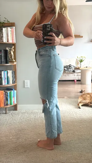 Abercrombie High-Rise Jeans Curve Love thumbnail 2