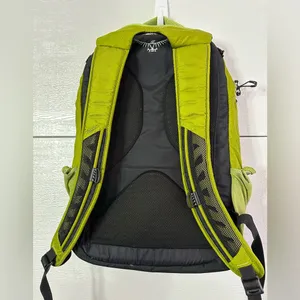 Osprey Green Ozone Day Hiking Backpack thumbnail 8