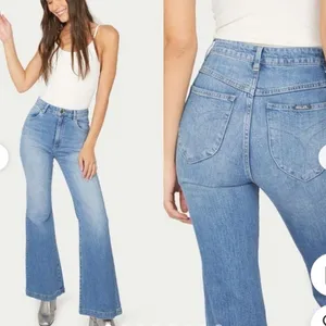 Rollas Eastcoast Flare Jeans Light Blue High Rise Flare Leg Denim Pants Size 31 thumbnail 2