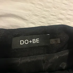 DO+BE black skort fits like M thumbnail 3