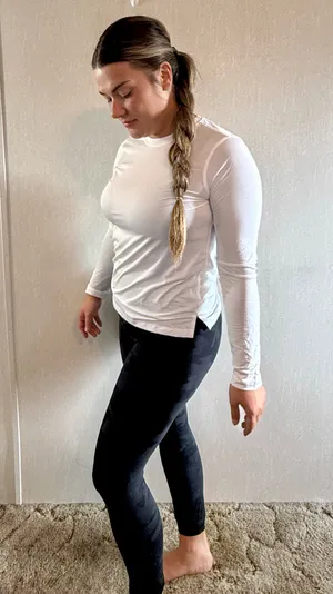 Lululemon Ultralight Hip-Length Long Sleeve Shirt White Size 6 thumbnail 2