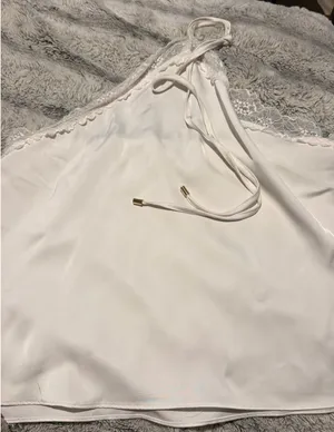 Missguided Top Halter Neck  thumbnail 2