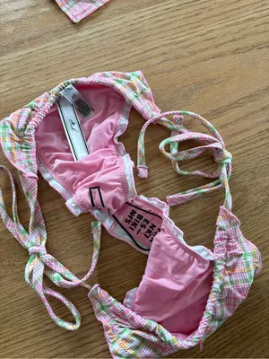Frankie’s Bikinis set thumbnail 2