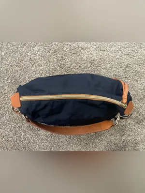 Dooney & Bourke Navy Blue Nylon Hobo Shoulder Bag W/ Brown Leather Trim Tassel thumbnail 4