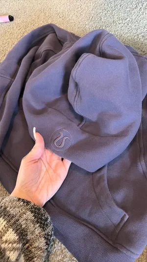 Lululemon Cropped Hoodie thumbnail 6