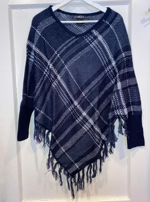 blue poncho swetaer Size L thumbnail 2
