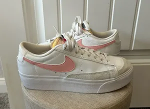 Nike Blazer thumbnail 1
