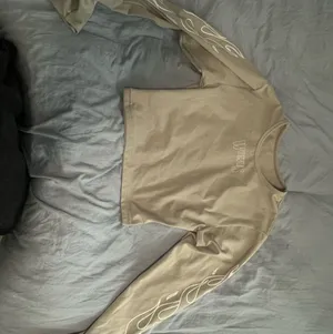 Darc Sport Long Sleeve Tee in Beige thumbnail 1