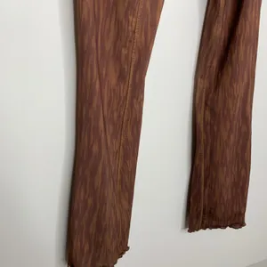 House of CB Erin Mesh Chocolate Brown Print Flare Pants Womens Small thumbnail 14