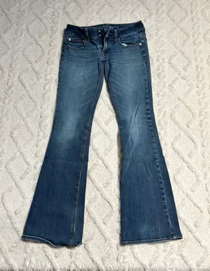 American eagle artist size 2 jeans thumbnail 1