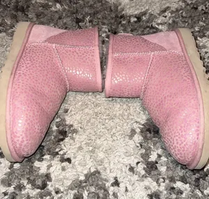 UGG Sz 7 thumbnail 3