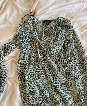Front Tie Animal Print Top thumbnail 4