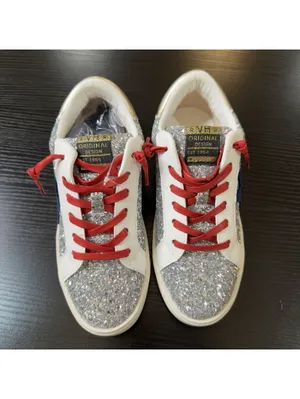 Size 6.5 Women’s Vintage Havana Silver Glitter Gray Star Red Laces Sneakers thumbnail 6