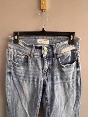 BKE Payton Jeans 25x27 Mid Rise Cropped Flare Distressed Light Wash Denim thumbnail 4