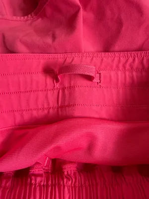 Lululemon Hotty Hot Short High Rise 2.5” Size 2 Lipgloss Pink thumbnail 6