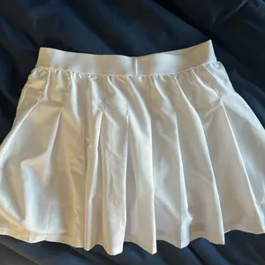 Alo Varsity Tennis skort thumbnail 3