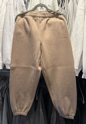 Aritzia Mega Sweatpants thumbnail 1