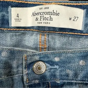 Abercrombie and Fitch Blue Silver Dot Cutoff Shorts Women’s 4/27 thumbnail 2