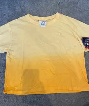 Champion Yellow T-shirt thumbnail 1