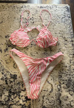 Shein Bikini Set thumbnail 1