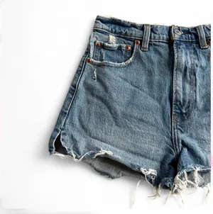 Abercrombie & Fitch The Mom Denim Shorts High Rise Distressed Blue 26 2 Beach thumbnail 2