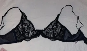 Savage X Fenty Scalloped Lace Unlined Bra thumbnail 1