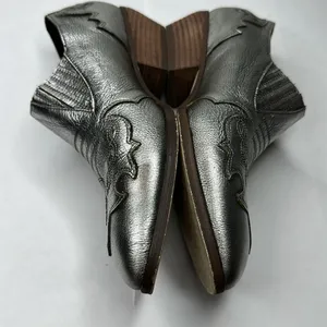 Silent D Tarvita Bootie in Silver Size 10 thumbnail 5