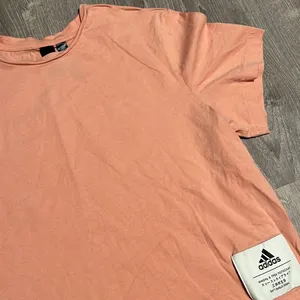 Women’s adidas Cropped Orange T-Shirt Size M thumbnail 3