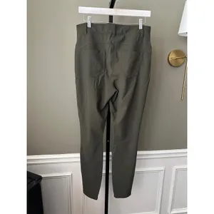 Lululemon City Sleek 5 Pocket 7/8 Pant Size 31 Dark Olive thumbnail 3