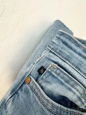 Judy Blue Jeans Size 25 Blue Mid Rise Relaxed Fit‎ Raw Hem Denim Grunge Indie thumbnail 5