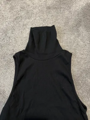 Zara Black Ribbed Turtleneck Tank thumbnail 2