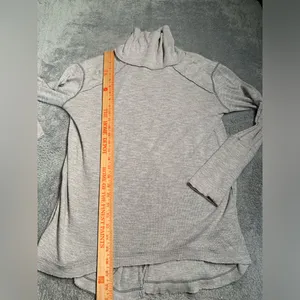 Free people we the free Gray Turtleneck long sleeve split back medium thumbnail 5