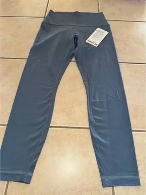 Lululemon Align No Line High Rise 25” Steel Blue Size 8 NWT thumbnail 3