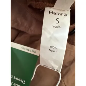Halara Mid Rise Button Zipper Side Pocket Wide Leg Cargo Size Small Brown NWT thumbnail 5