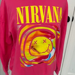 Nirvana Pink Smiley Face Sweatshirt Size M thumbnail 5