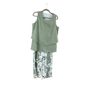 Women's Unbranded Green & White Leaf Print Wide Leg Pants Set, Size L thumbnail 2